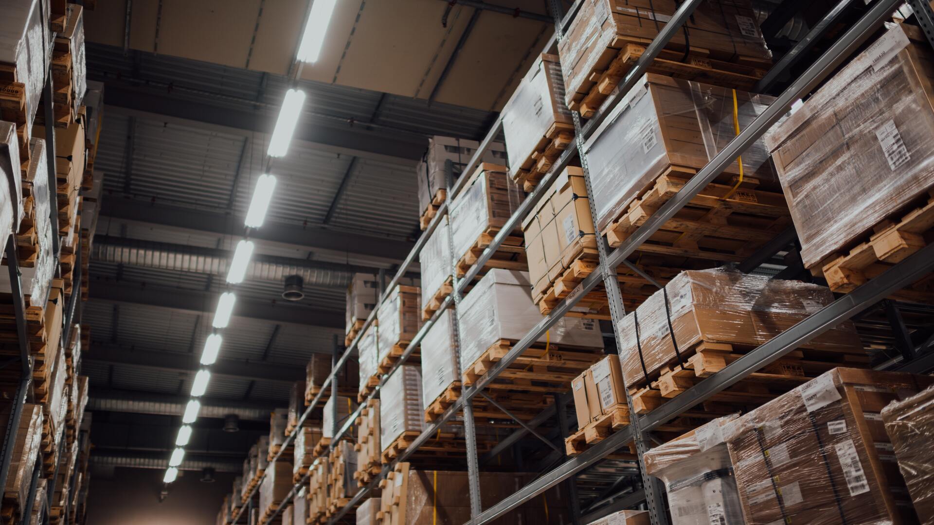 Cosa sono le pulizie industriali: vantaggi e servizi di igienizzazione