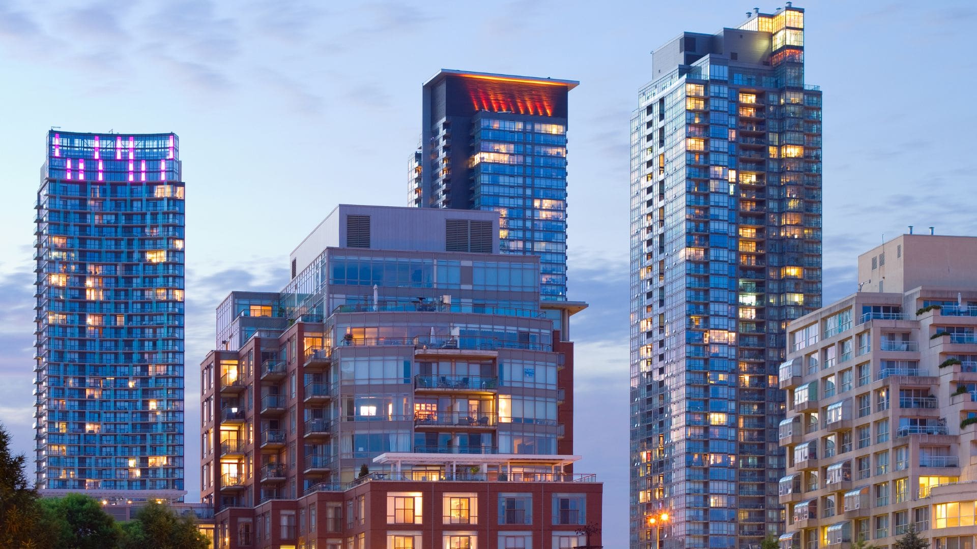 Illuminazioni condominiali: come pulirle